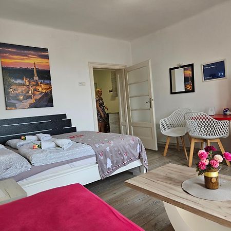 Matea Apartman Belgrad Exterior foto